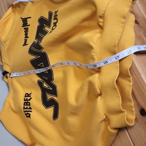Justin Bieber Stadium Tour size Medium - Picture 8 of 11